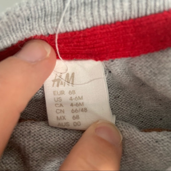 H&M Christmas Sweater 🎄 - Picture 6 of 6